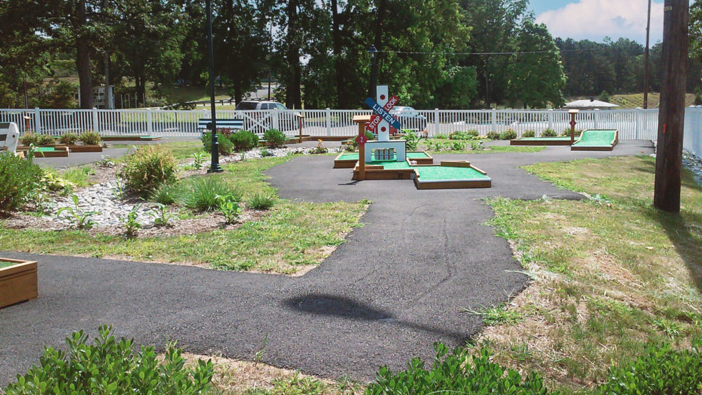 Weona Park Mini Golf Course Barry Isett