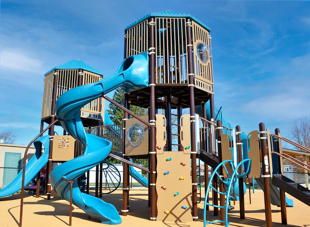 Topton Park Playground - Barry Isett