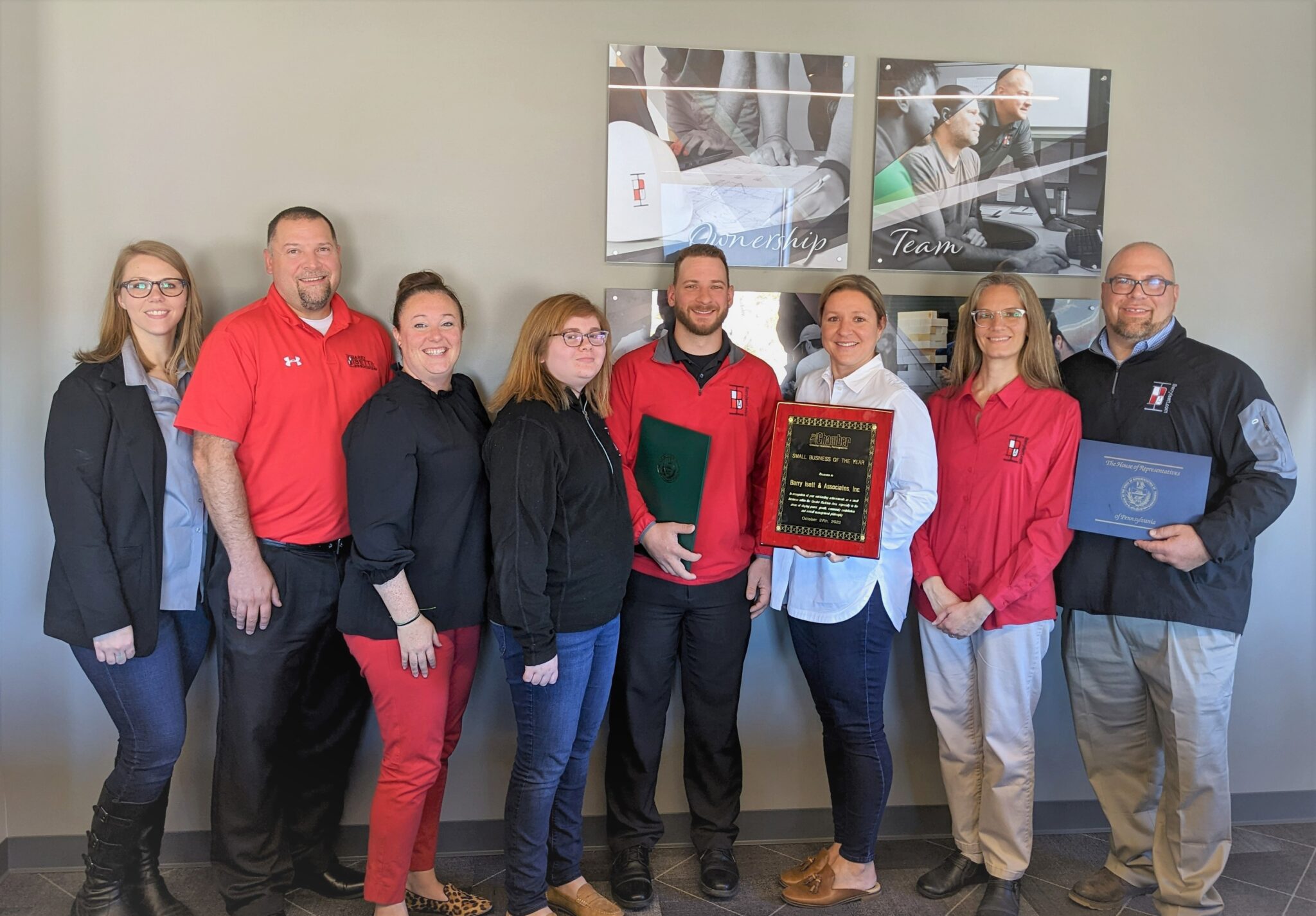 Isett Receives Hazleton's Small Business of the Year Award Barry